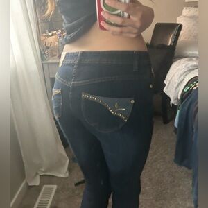 Apple bottom jeans